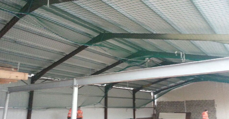 Roof safety netting in position